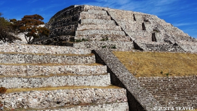 Ruiny Xochicalco w Meksyku Gran Piramide