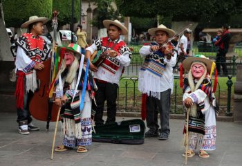 Danza de los viejitos