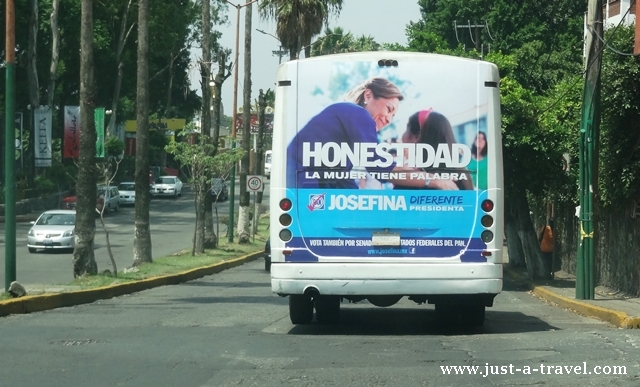 Autobus z Josefina Vazquez Mota