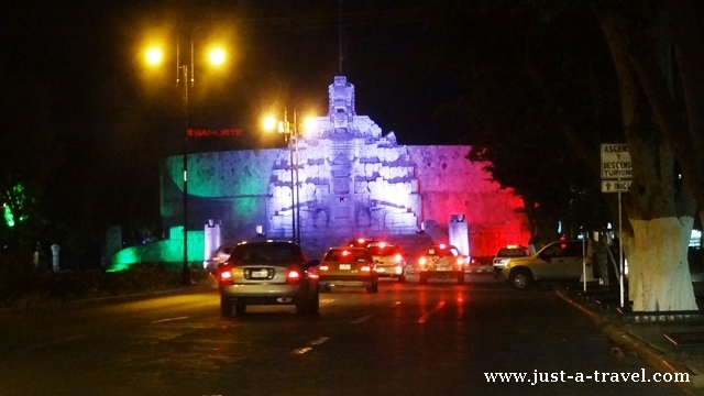 Monumento a la Patria Merida