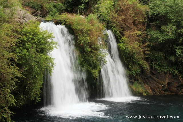 Ojos del Caburgua, Pucon