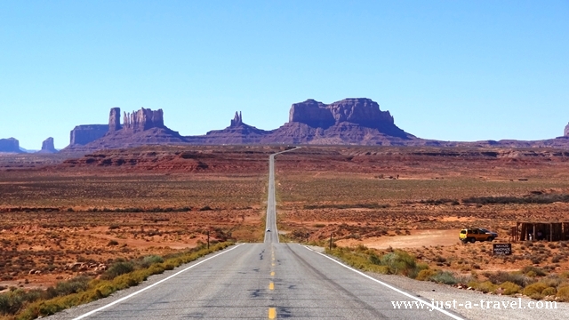 Monument Valley Road