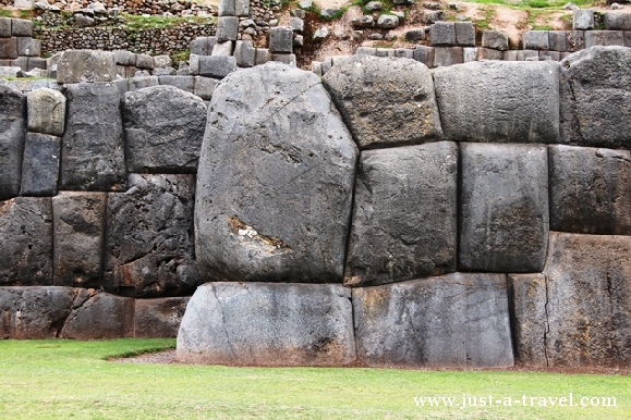 Głazy Sacsayhuamán