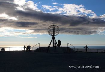 Dzień polarny na Przylądku Północnym Nordkapp