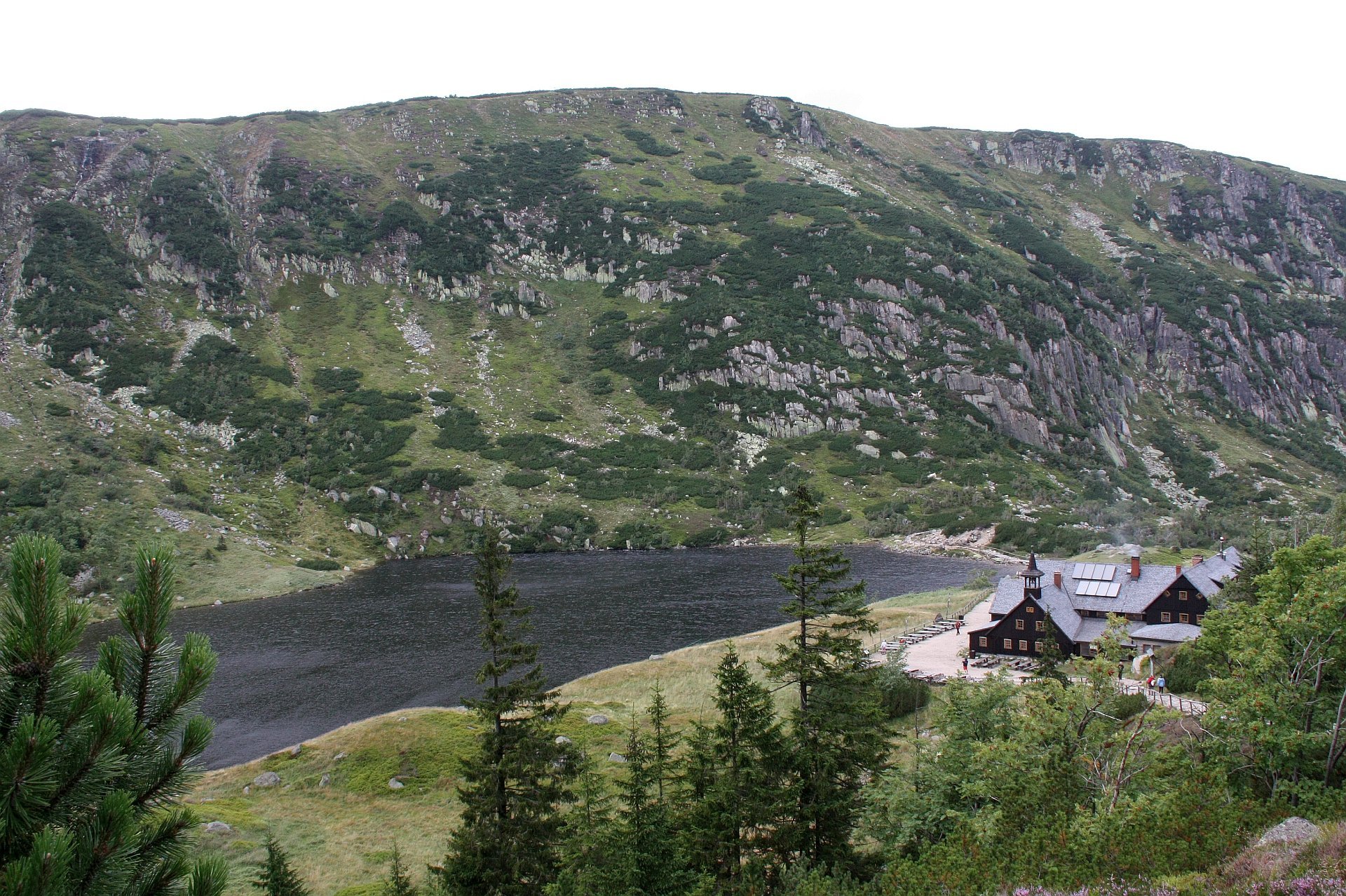 Karkonosze, Schronisko Samotnia